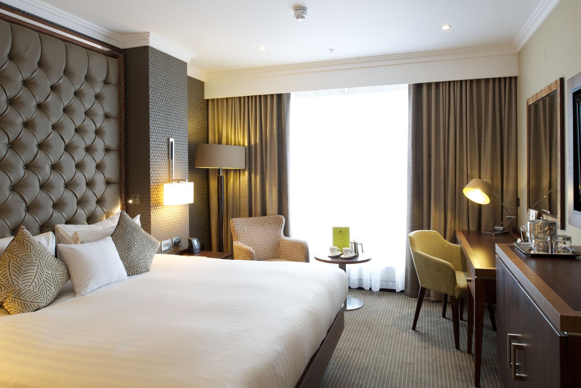 Doubletree By Hilton London - West End Hotel Exterior photo