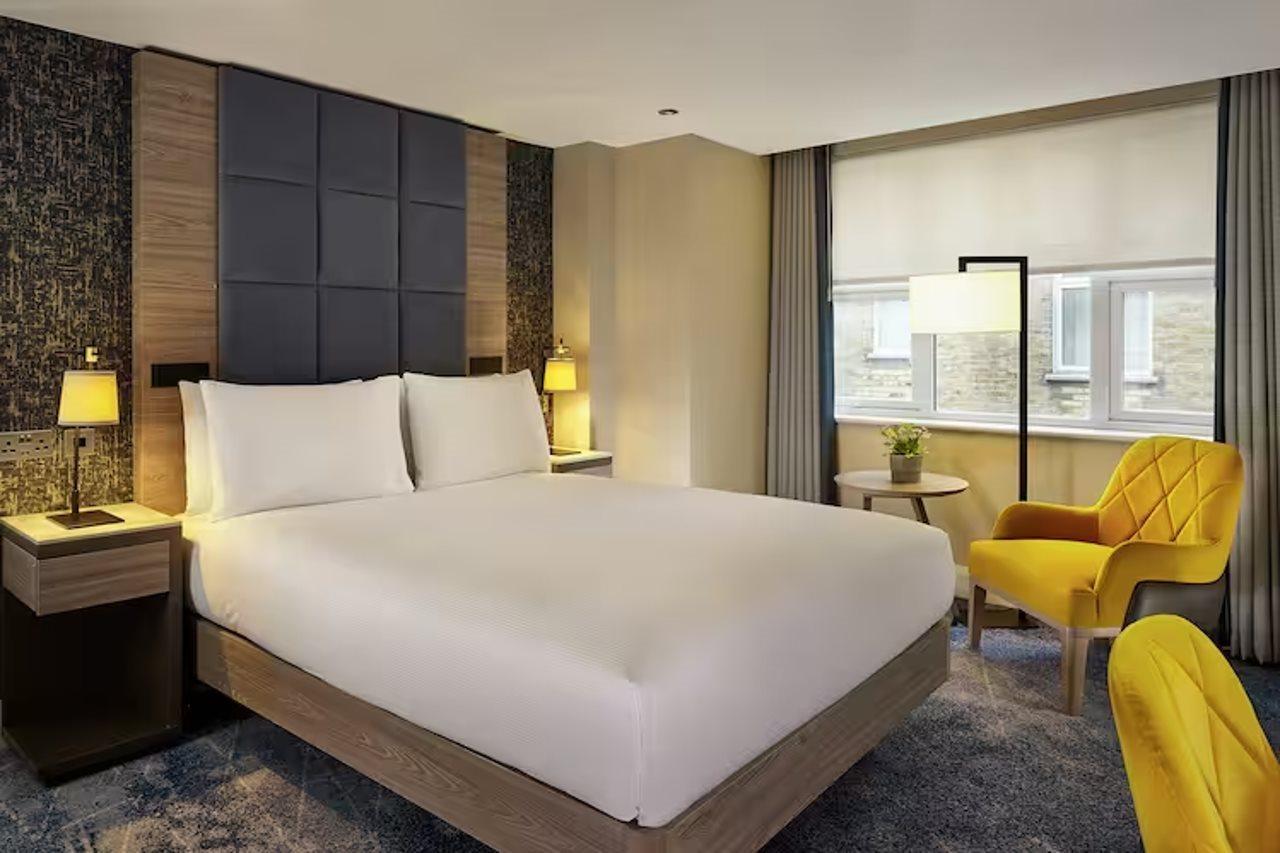Doubletree By Hilton London - West End Hotel Exterior photo