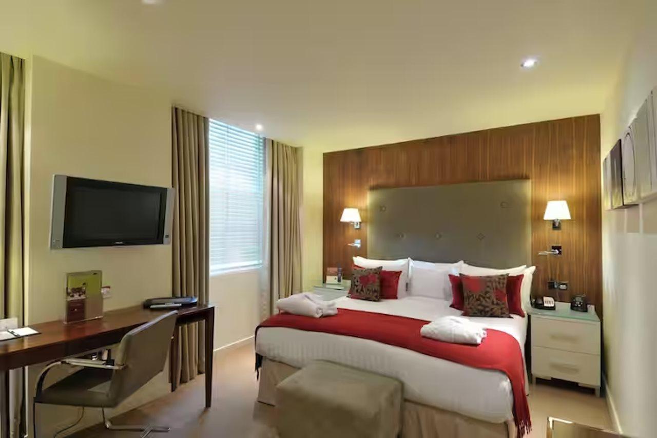 Doubletree By Hilton London - West End Hotel Exterior photo