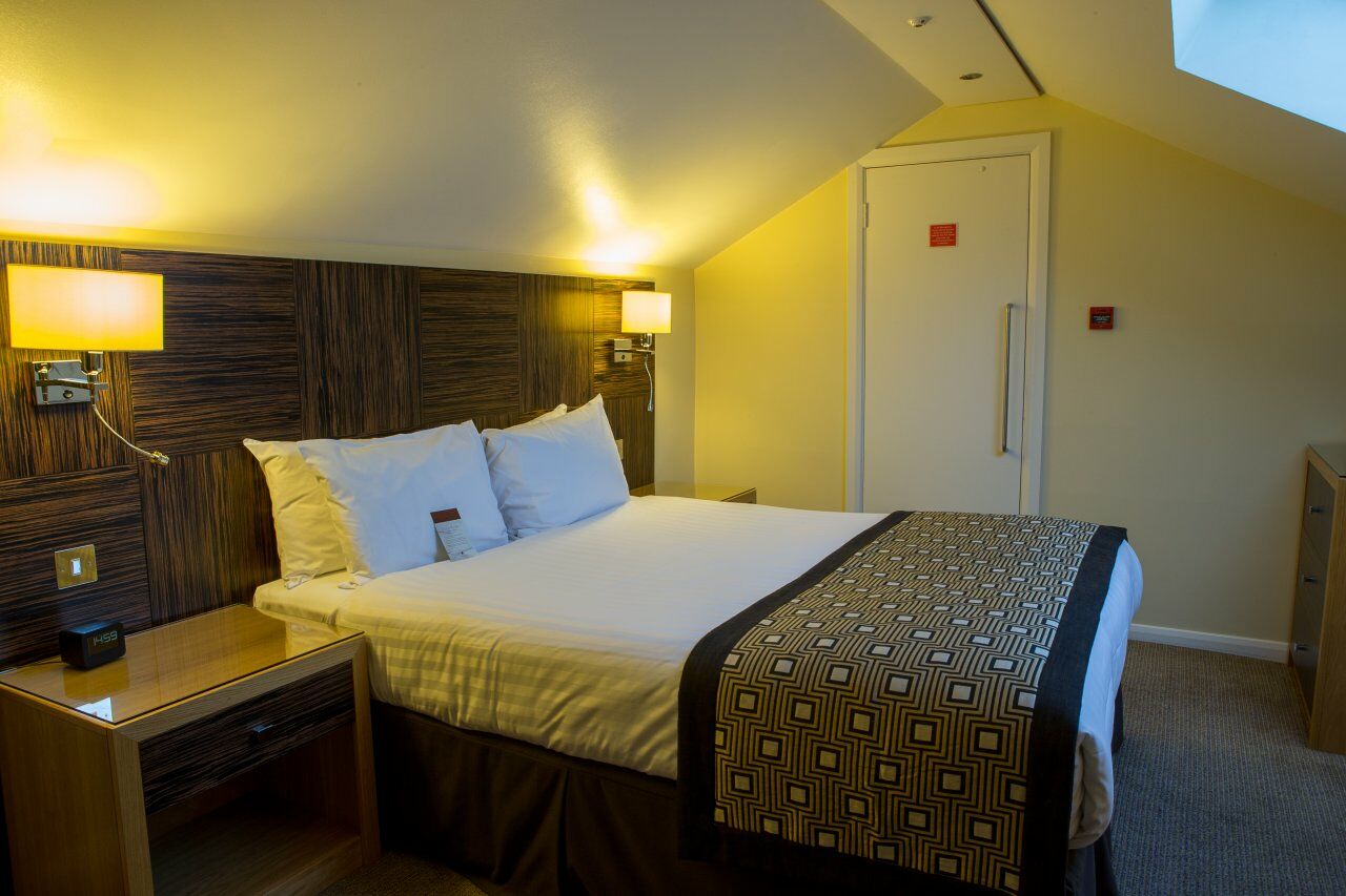 Doubletree By Hilton London - West End Hotel Exterior photo